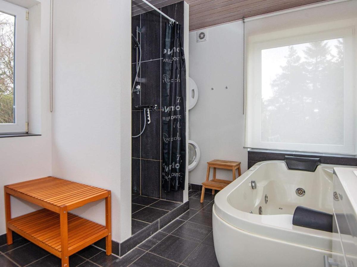 10 Person Holiday Home In R M Bolilmark 外观 照片